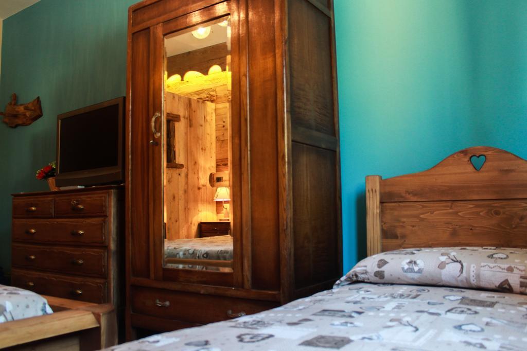 Apartamento Dimora Delle Alpi Aosta Exterior foto